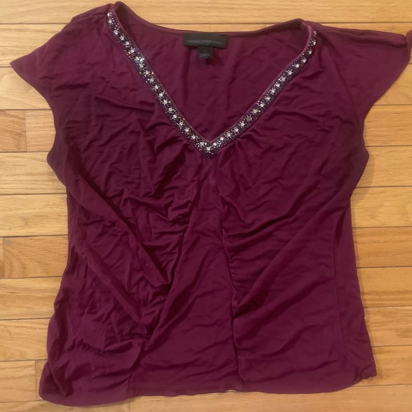 Stunning Express Design Studio burgundy sleeveless jeweled v neck top size large - Picture 8 of 8